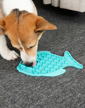 Load image into Gallery viewer, Anti-Choke Pet Dish Feeding New Slowly Eating Dog and Cat Feeder Bowl Food Eat Slowly Down Puppy Feed Cup Diet Dish Fish Shape Eating Tray
